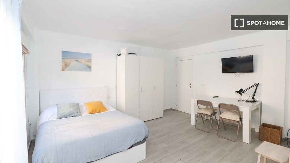 Double room Valencia, 4 beds — photo 15