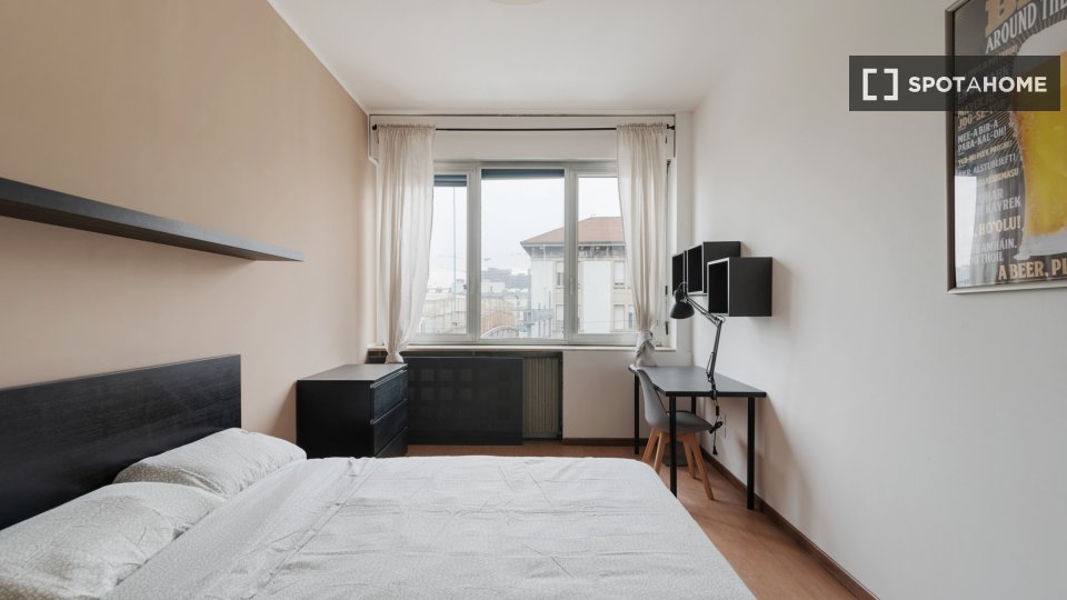 Double room Milan, 12 beds, 304m² — photo 11
