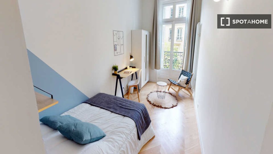 Double room Paris, 9 beds, 220m² — photo 10
