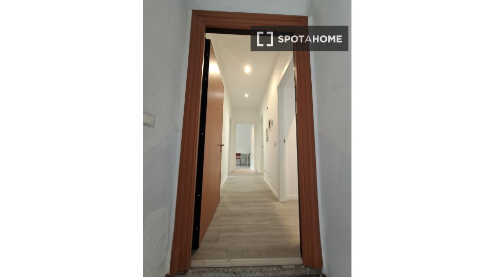 Double room Milan, 3 beds, 70m² — photo 9