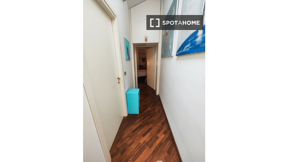 Double room Bologna, 2 beds — photo 19