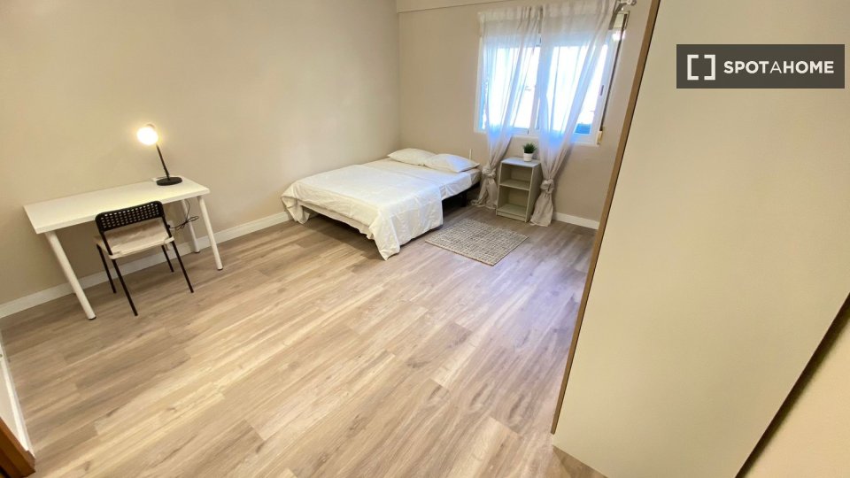 Double room Madrid, 4 beds — photo 2