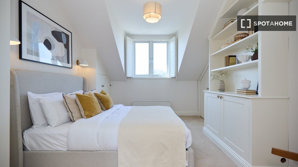 Apartment London, 2 beds — photo 2