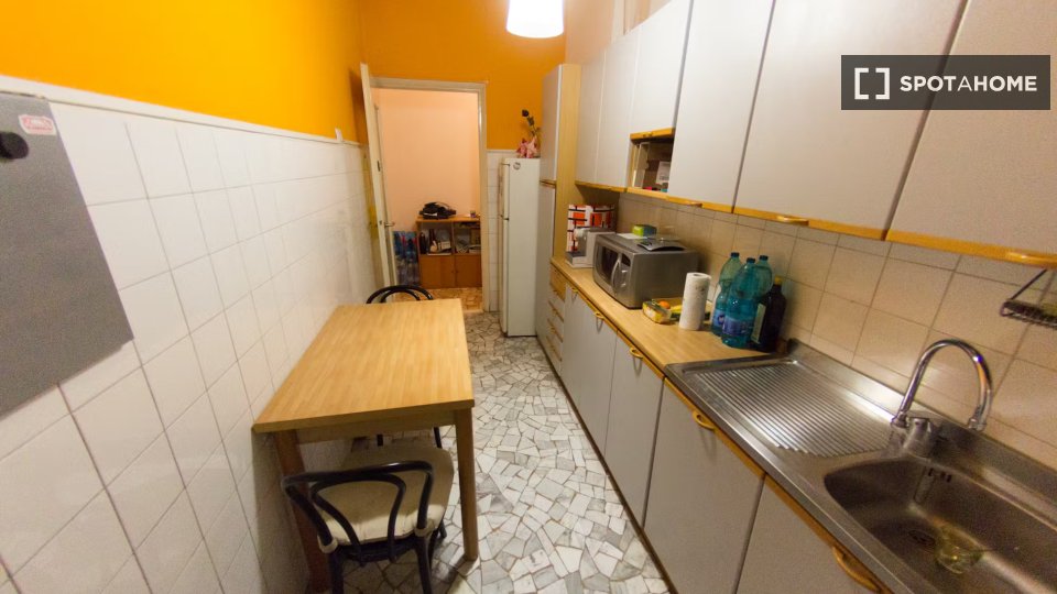 Double room Milan, 2 beds, 70m² — photo 13