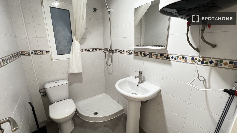 Double room Valencia, 5 beds — photo 7