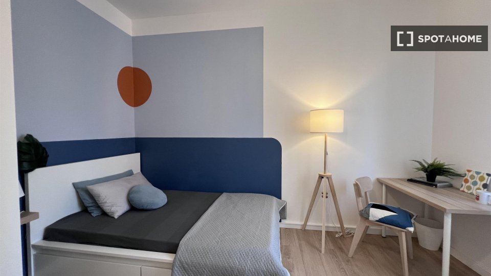 Double room Bologna, 3 beds — photo 16