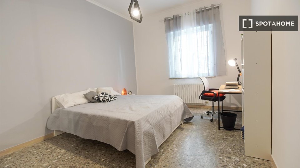 Double room Naples, 5 beds — photo 3