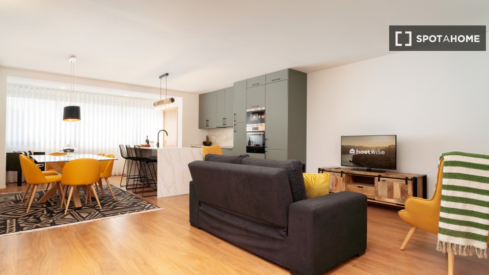 Apartment Porto, 2 beds, 35m² — photo 2
