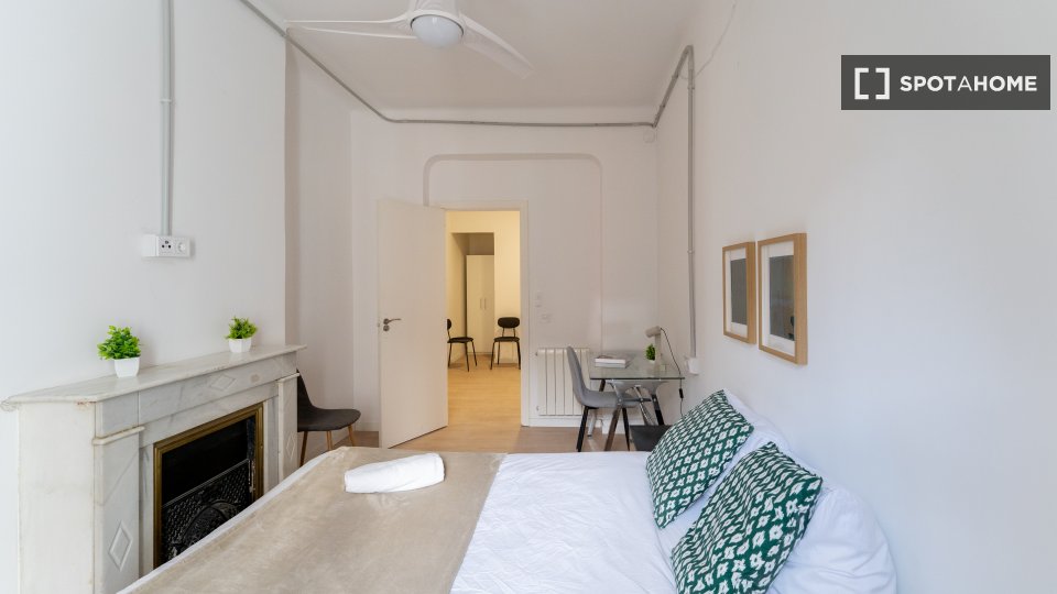 Double room Madrid, 10 beds — photo 49