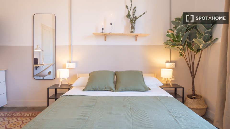 Double room Barcelona, 4 beds, 90m² — photo 13