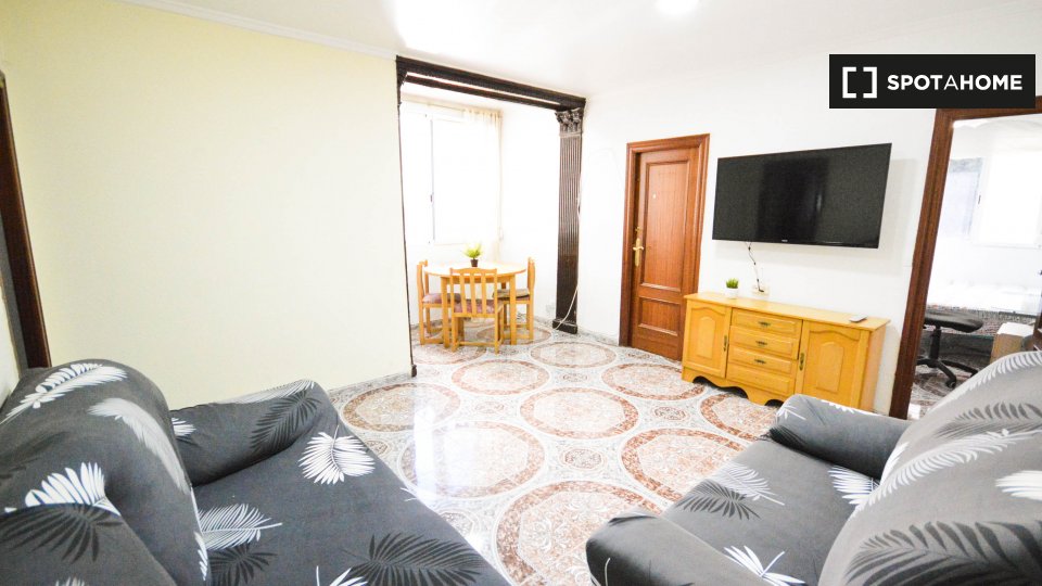 Double room Valencia, 4 beds, 95m² — photo 4