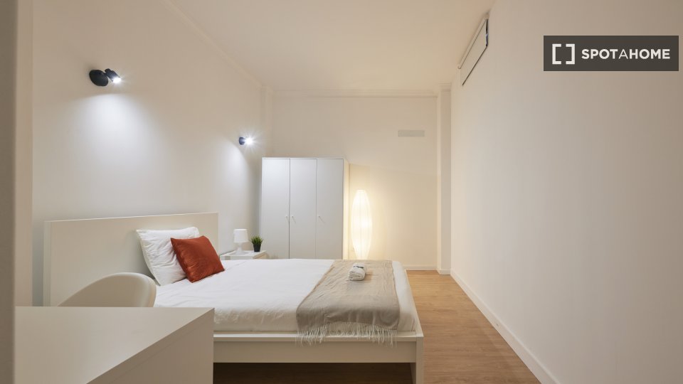 Double room Lisbon, 7 beds — photo 1