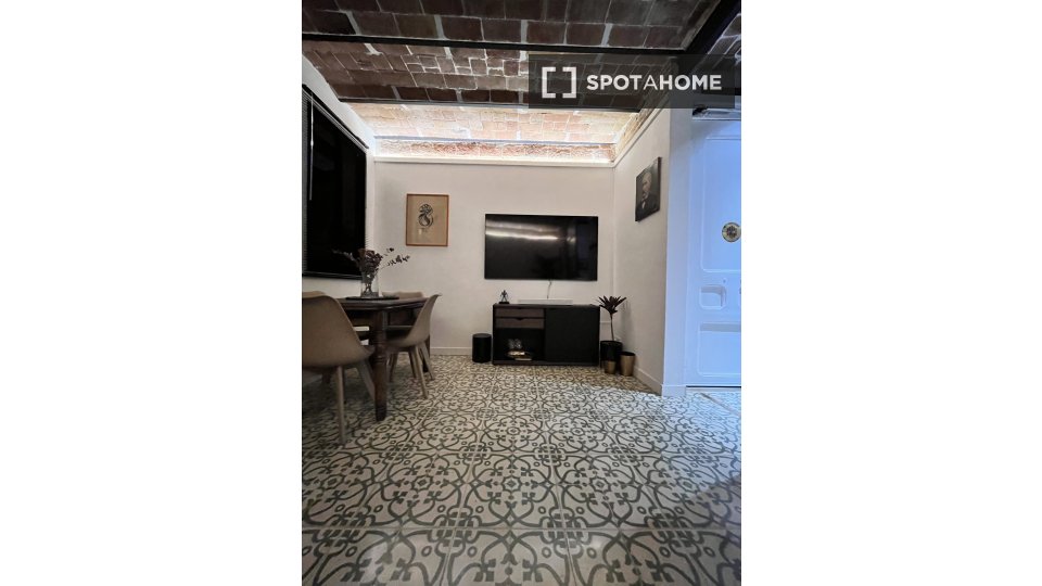 Apartamento de 2 dormitorios en alquiler en El Poble Sec, Barcelona