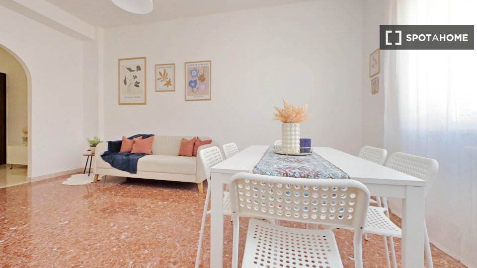 Apartment Rome, 2 beds — photo 14