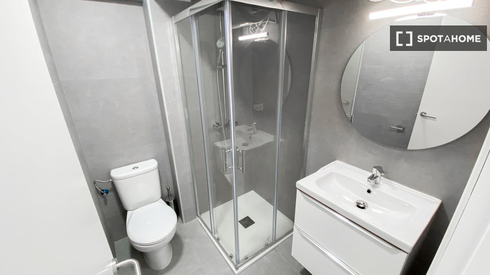 Double room Valencia, 5 beds, 110m² — photo 10