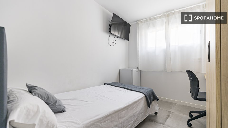 Double room Murcia, 9 beds — photo 14