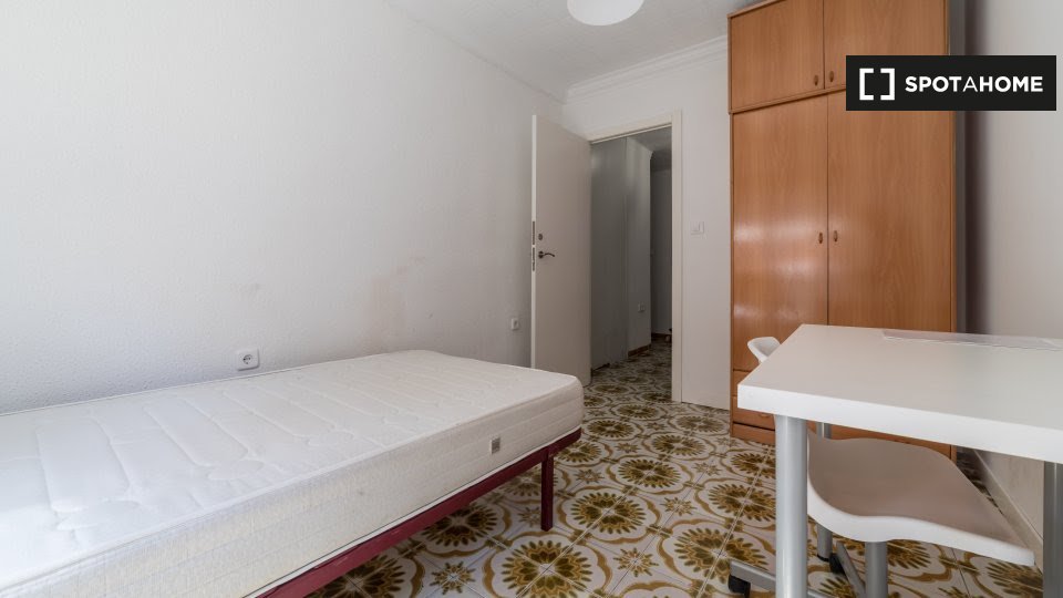 Double room Valencia, 5 beds — photo 3
