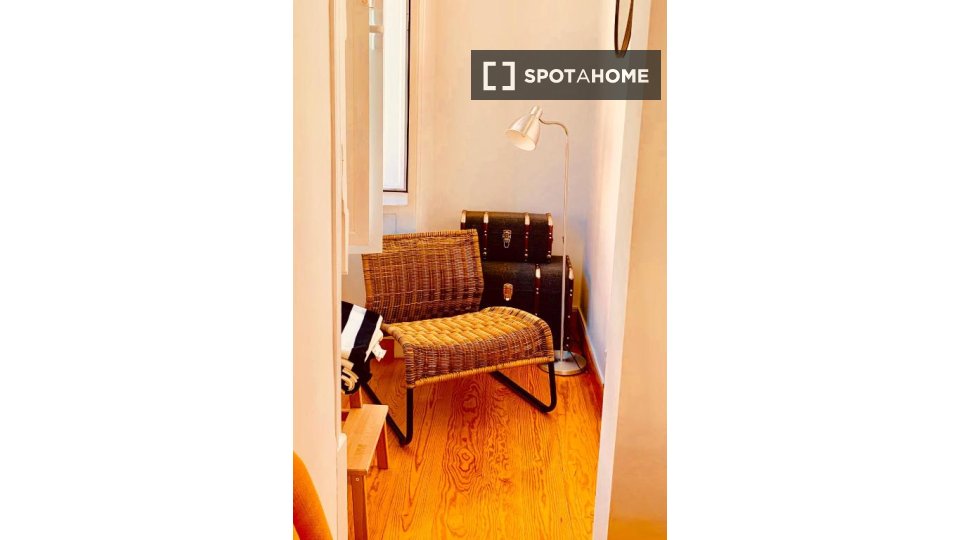 Apartment Lisbon, 2 beds, 54m² — photo 30