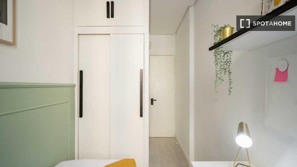 Double room Madrid, 67 beds — photo 76