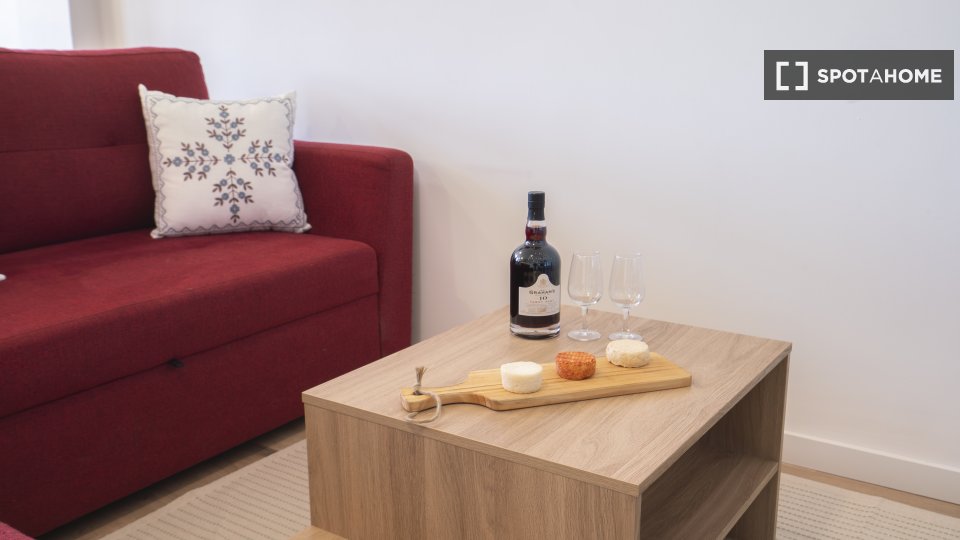 Apartment Porto, 2 beds, 35m² — photo 13