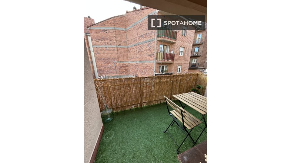 Double room Madrid, 3 beds — photo 6