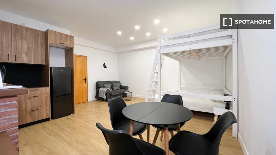 Apartment mono Barcelona, 35m² — photo 10