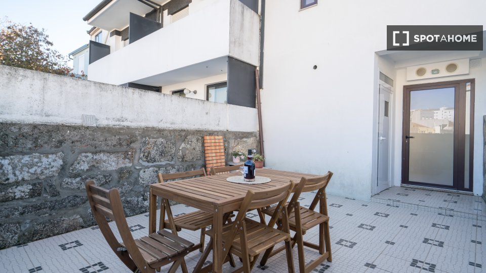 Apartment Porto, 3 beds, 50m² — photo 13