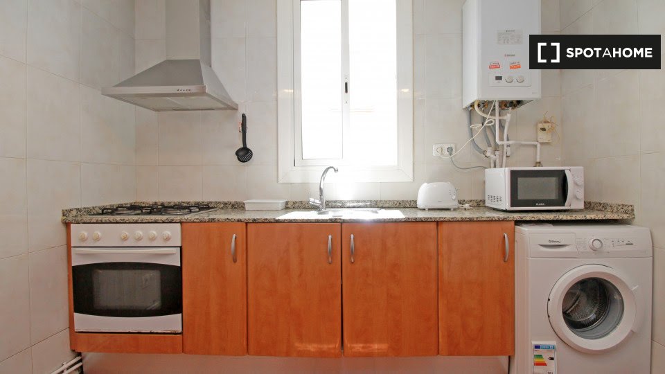 Apartment Barcelona, 4 beds, 140m² — photo 4