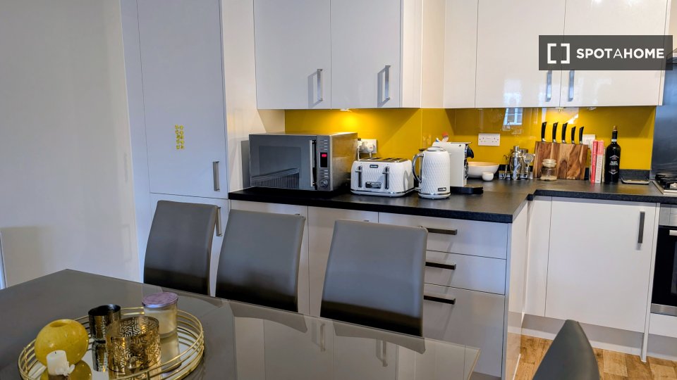 Apartment London, 2 beds — photo 15