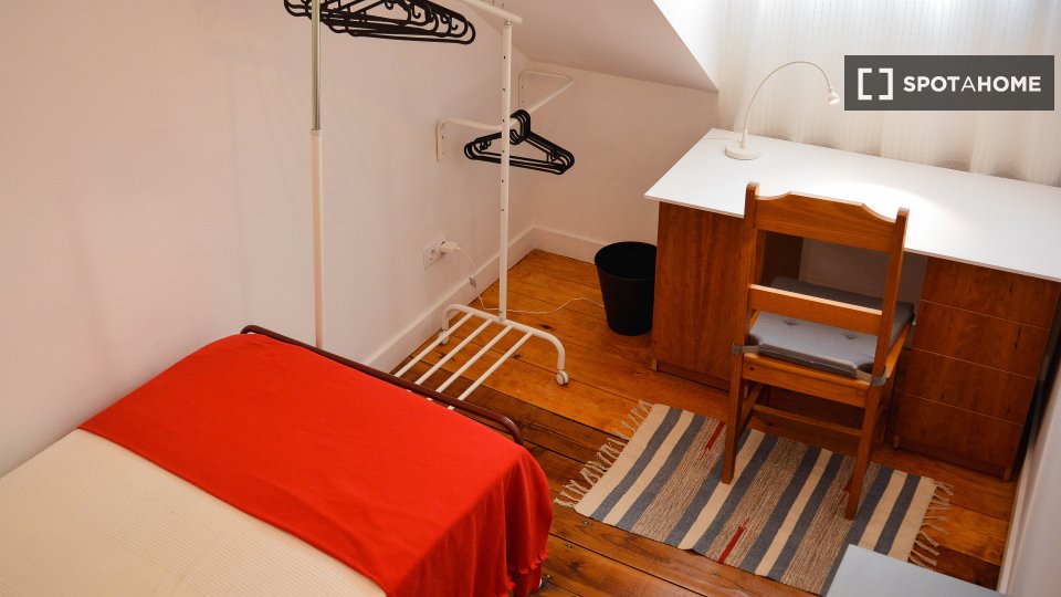 Double room Lisbon, 4 beds — photo 3