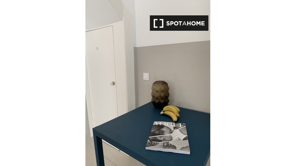 Apartment Lisbon, 1 bed, 43m² — photo 11