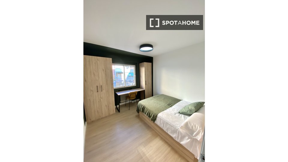 Double room Madrid, 12 beds — photo 34