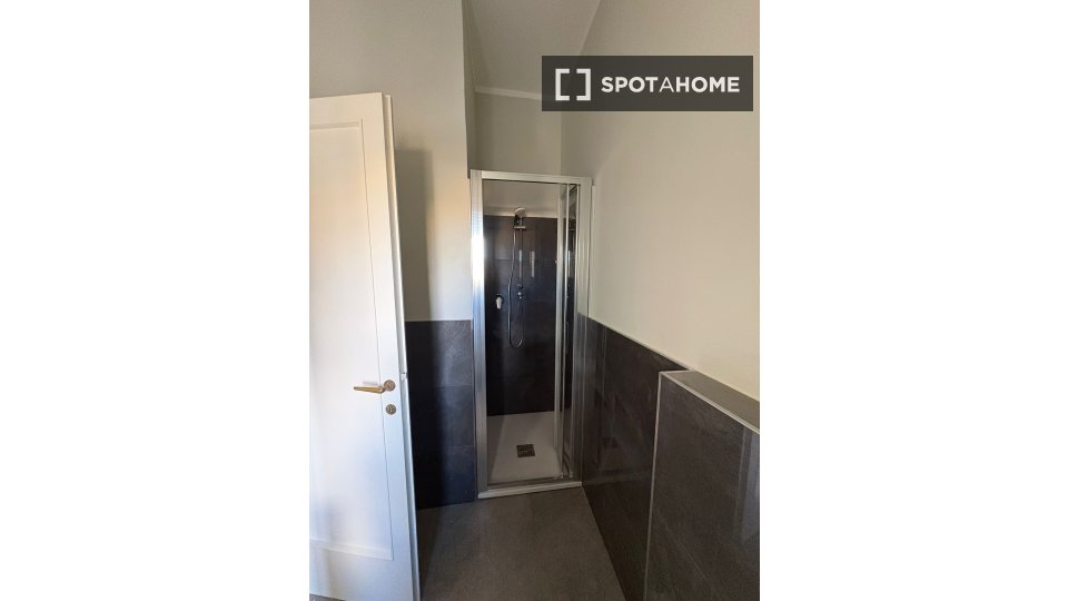 Double room Florence, 6 beds, 100m² — photo 34