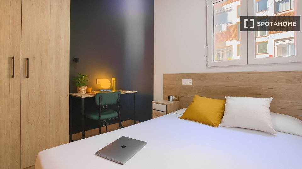 Double room Madrid, 5 beds — photo 18
