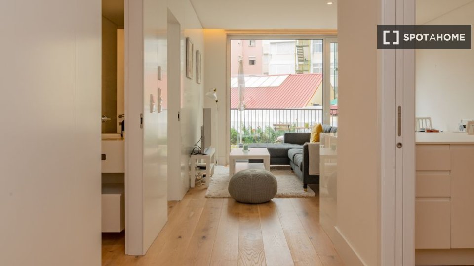 Apartment Lisbon, 1 bed — photo 7