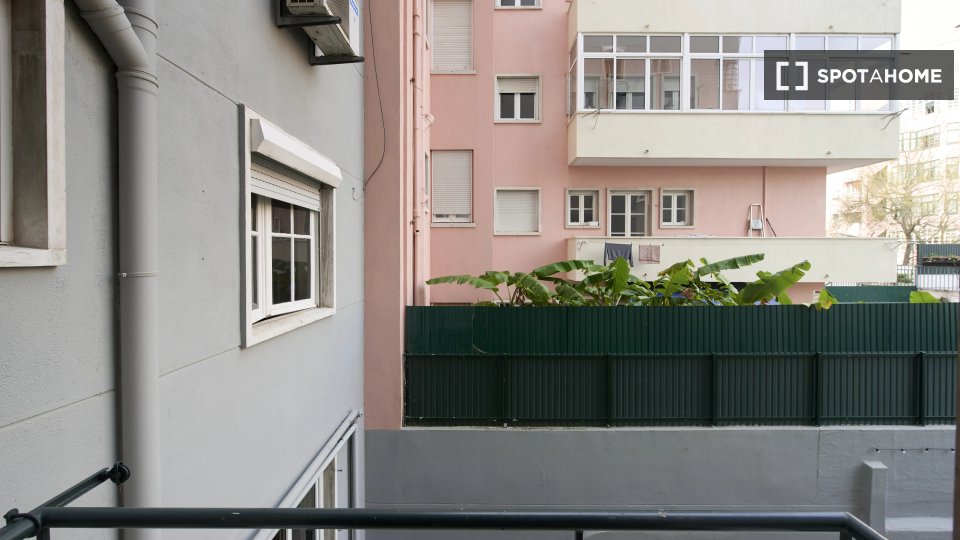 Double room Lisbon, 7 beds — photo 3