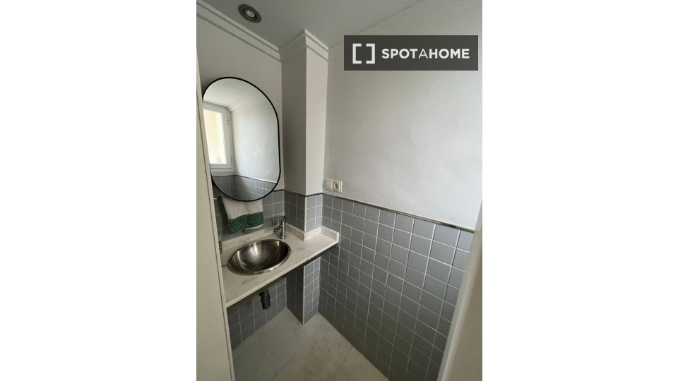 Apartment Alicante, 3 beds — photo 19
