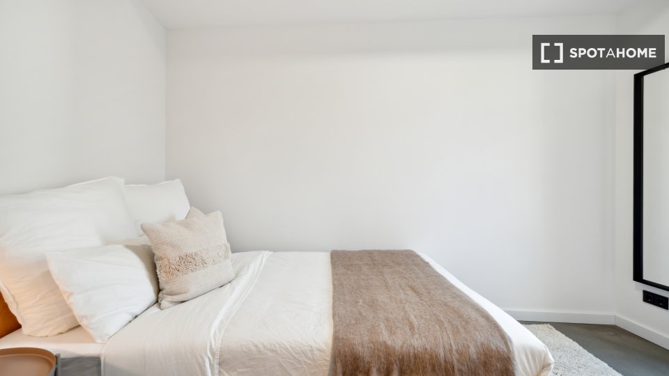 Double room Berlin, 4 beds, 79m² — photo 3