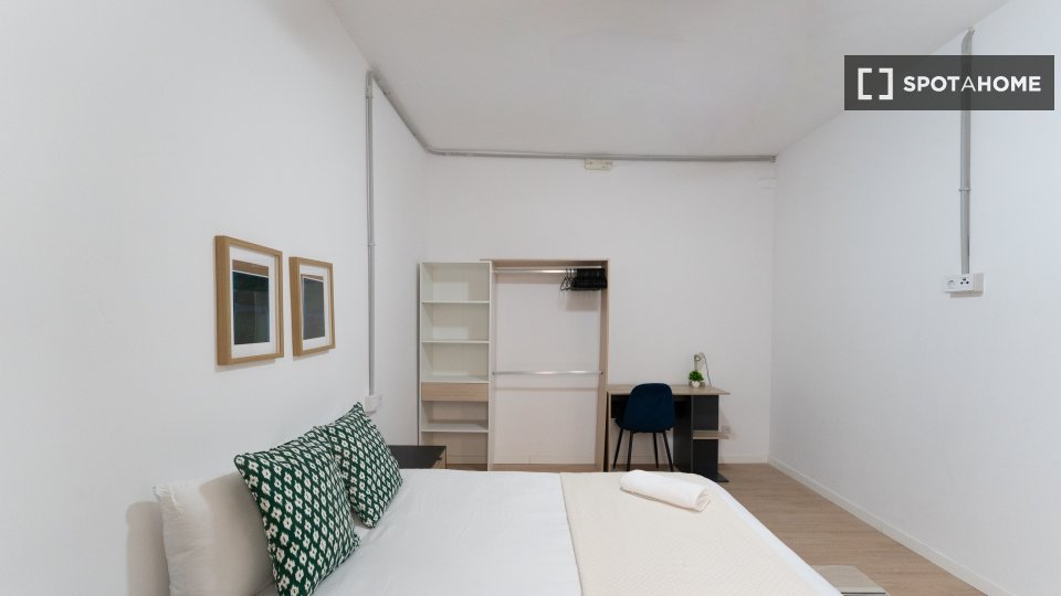 Double room Madrid, 10 beds — photo 71