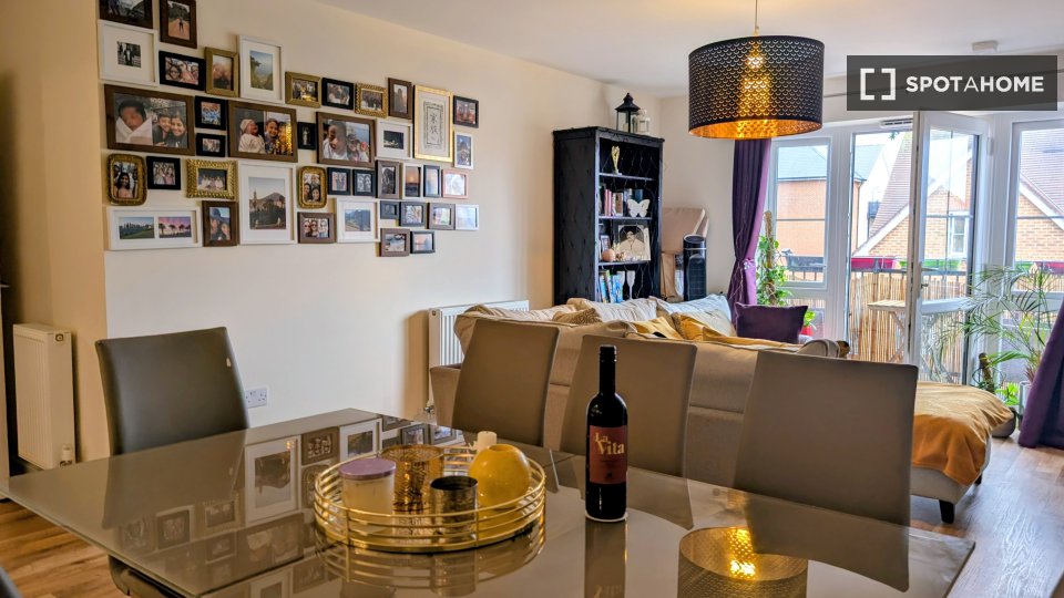 Apartment London, 2 beds — photo 16