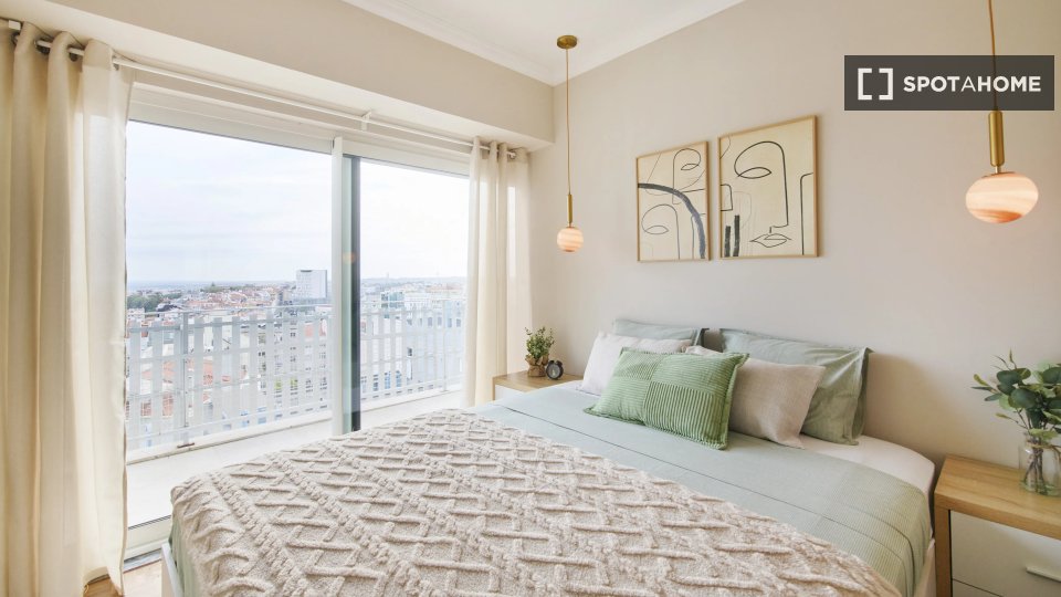 Double room Lisbon, 9 beds — photo 3