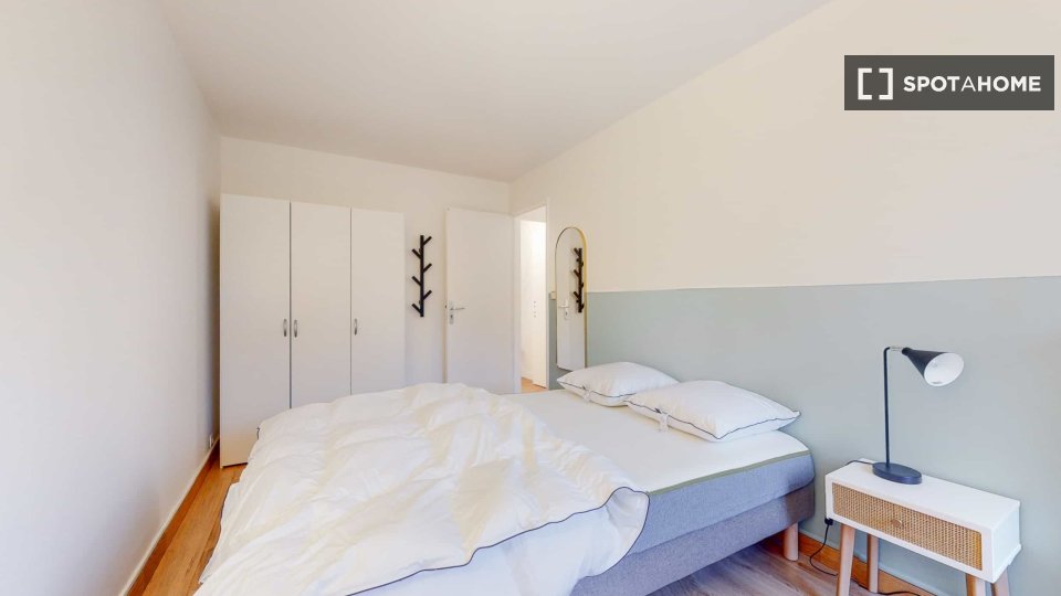 Double room Paris, 12 beds — photo 14