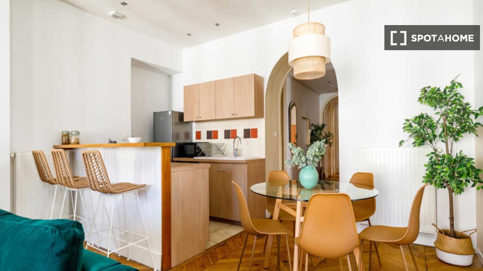 Double room Lyon, 4 beds, 120m² — photo 18