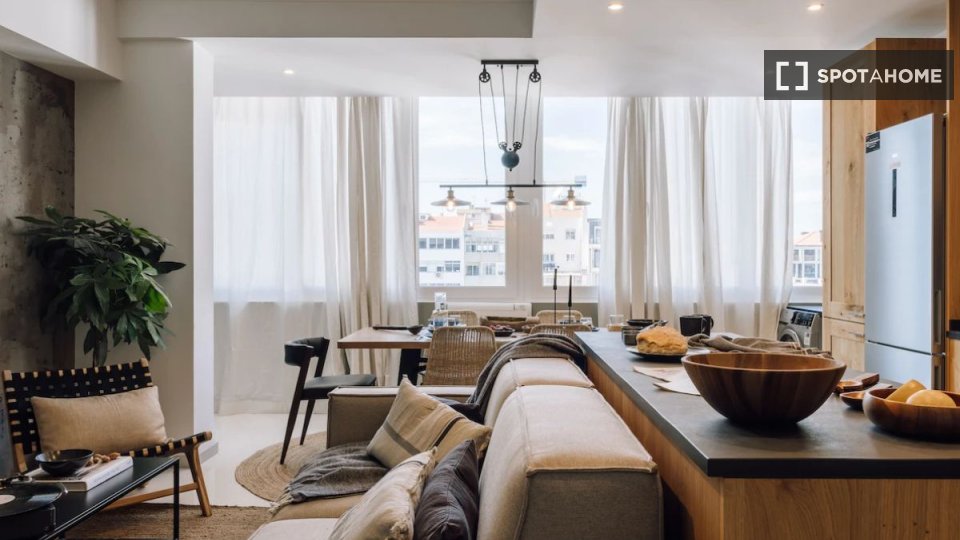 Apartment Lisbon, 3 beds — photo 10