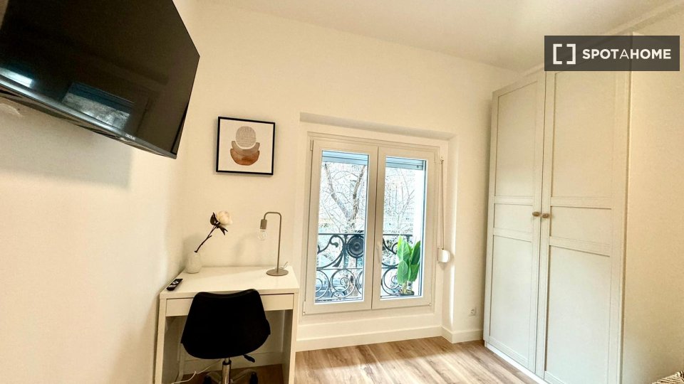 Double room Madrid, 7 beds — photo 4