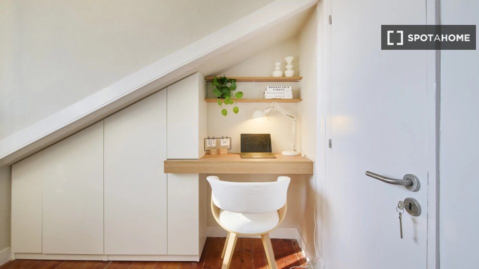 Double room Lisbon, 7 beds — photo 5