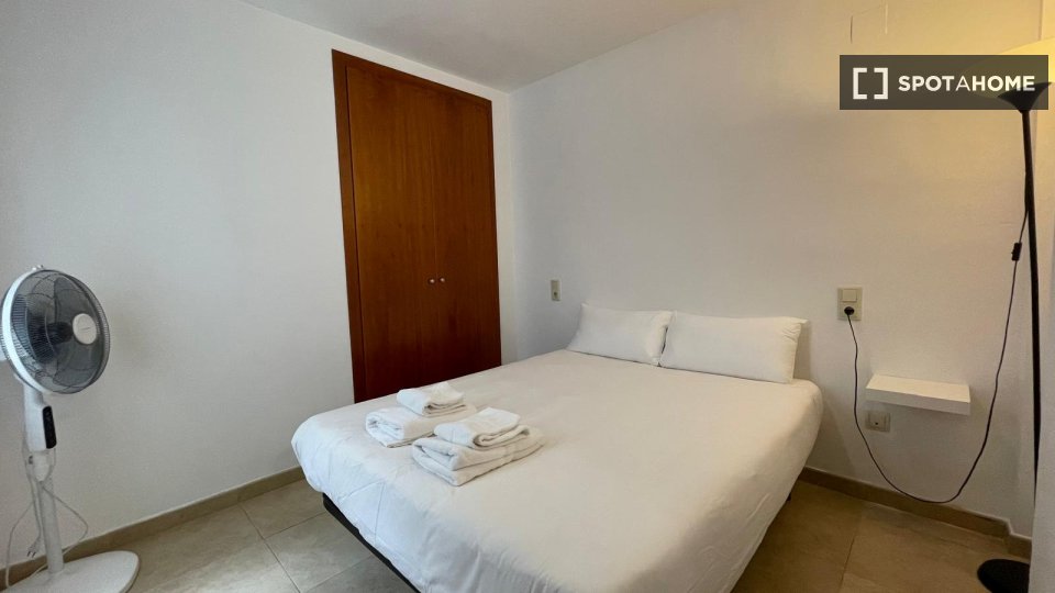 Apartment Valencia, 4 beds, 104m² — photo 10