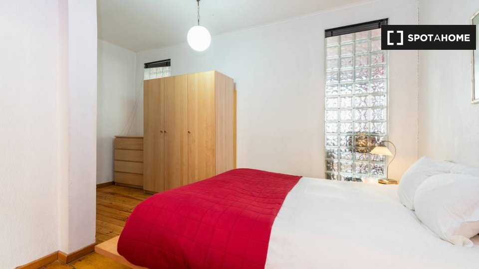 Apartment Lisbon, 2 beds — photo 15