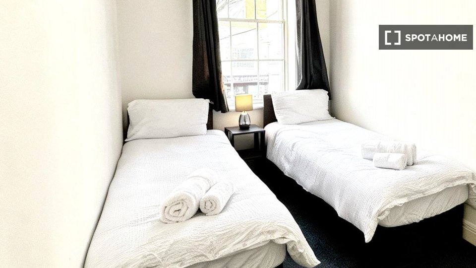 Apartment London, 2 beds — photo 19