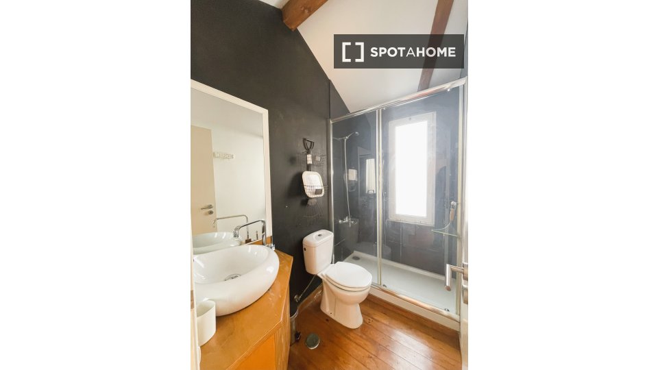 Apartment Lisbon, 2 beds — photo 27